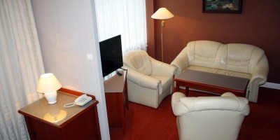 Hotel Suwałki værelser indkvartering restaurant konference fritid i Polen